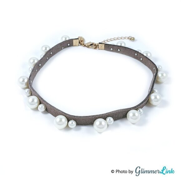 Charming Charlie Faux Pearl Suede Choker - Picture 4 of 8